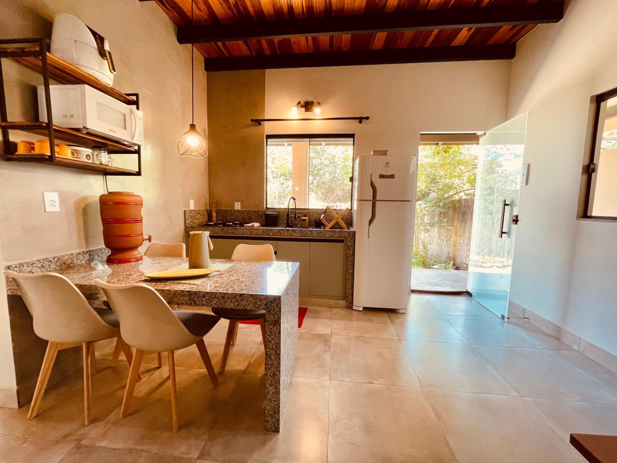 Chale Baru - Amplo, Com Ar Cond Conforto E Natureza - 4min Do Centro Holiday home *