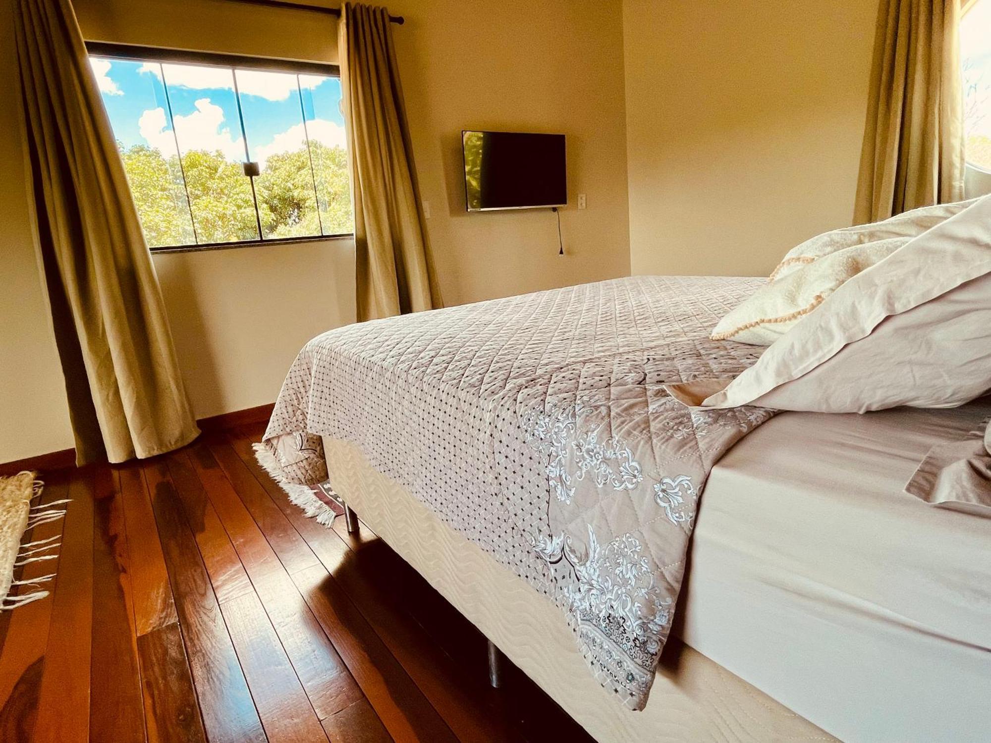 Chale Baru - Amplo, Com Ar Cond Conforto E Natureza - 4min Do Centro Holiday home